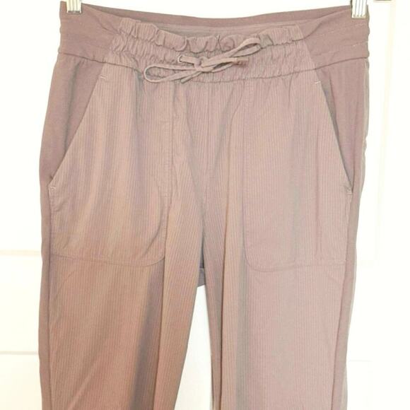 Lululemon Beyond the Studio Jogger Womens Size 8 Lunar Rock - Picture 6 of 10